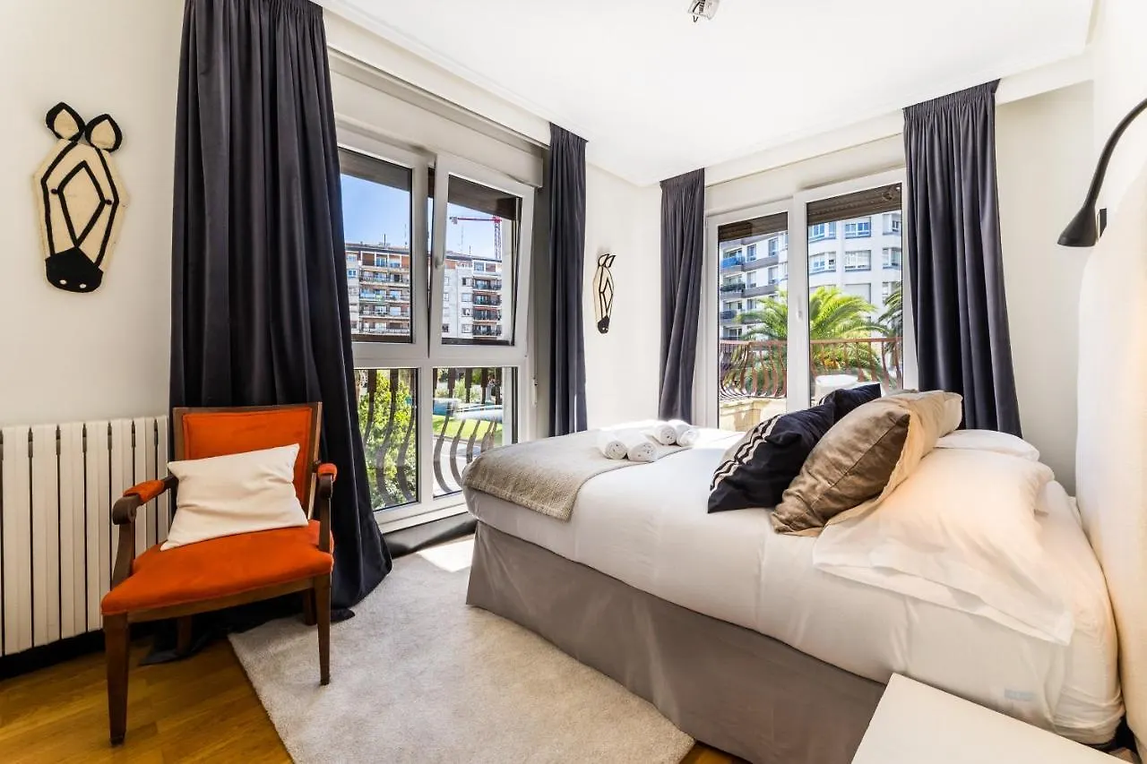 Apartment La Concha Beachview By Sweet Home San Sebastian