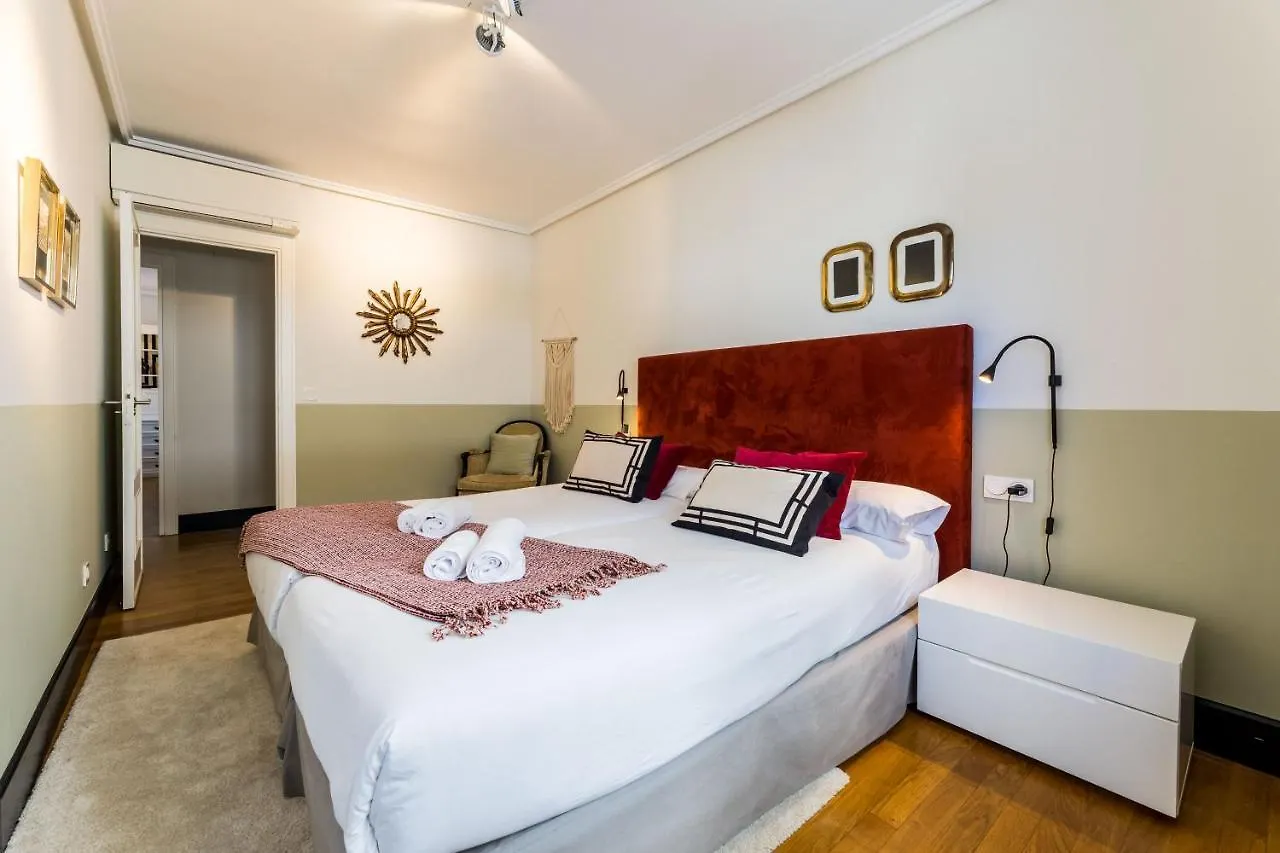 Apartment La Concha Beachview By Sweet Home San Sebastian