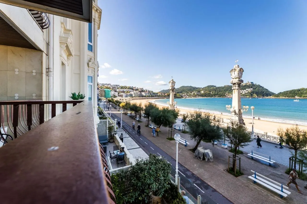 La Concha Beachview By Sweet Home San Sebastian Spain
